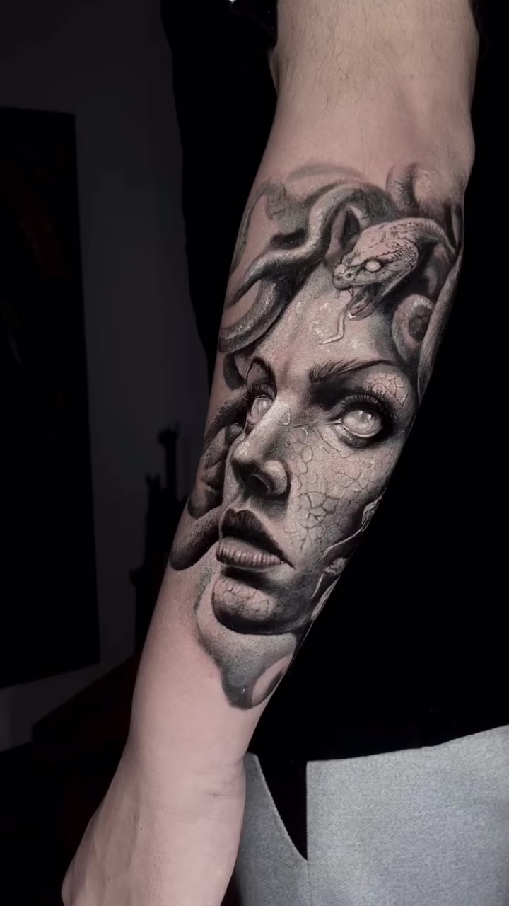 Tattoo No Pain Free VIP Colombia Package All Inclusive vlcsnap 2024 12 28 10h22m10s339